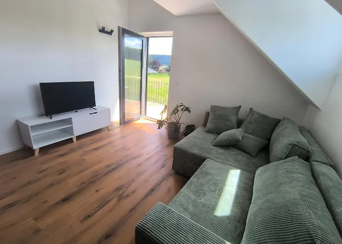 In Absoluter Randlage Апартаменты Eberstadt